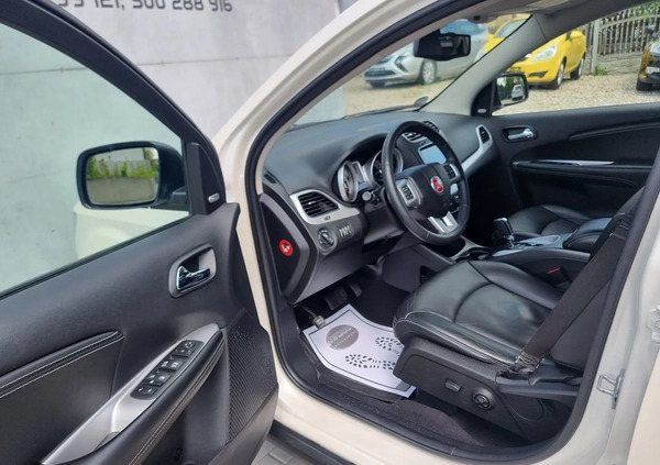 Fiat Freemont cena 45900 przebieg: 146000, rok produkcji 2014 z Nowogard małe 704